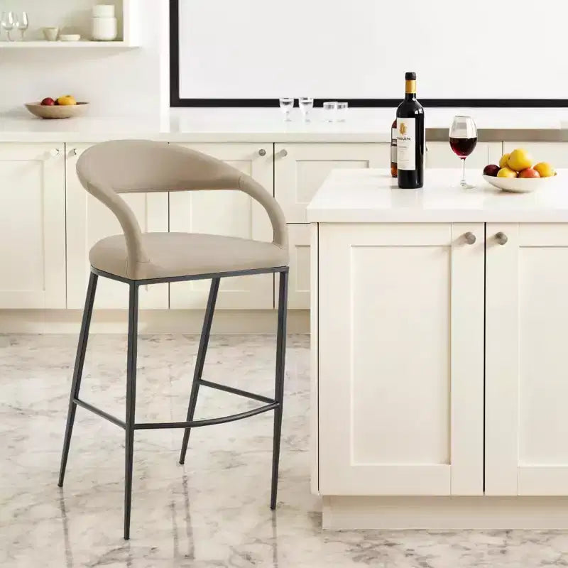 Chaise de bar basse de 30 pouces en similicuir beige et noir et fer forgé