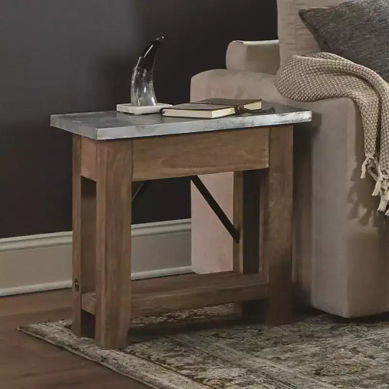 Table d'appoint en menuiserie avec étagère : Style industriel moderne, cadre en bois massif